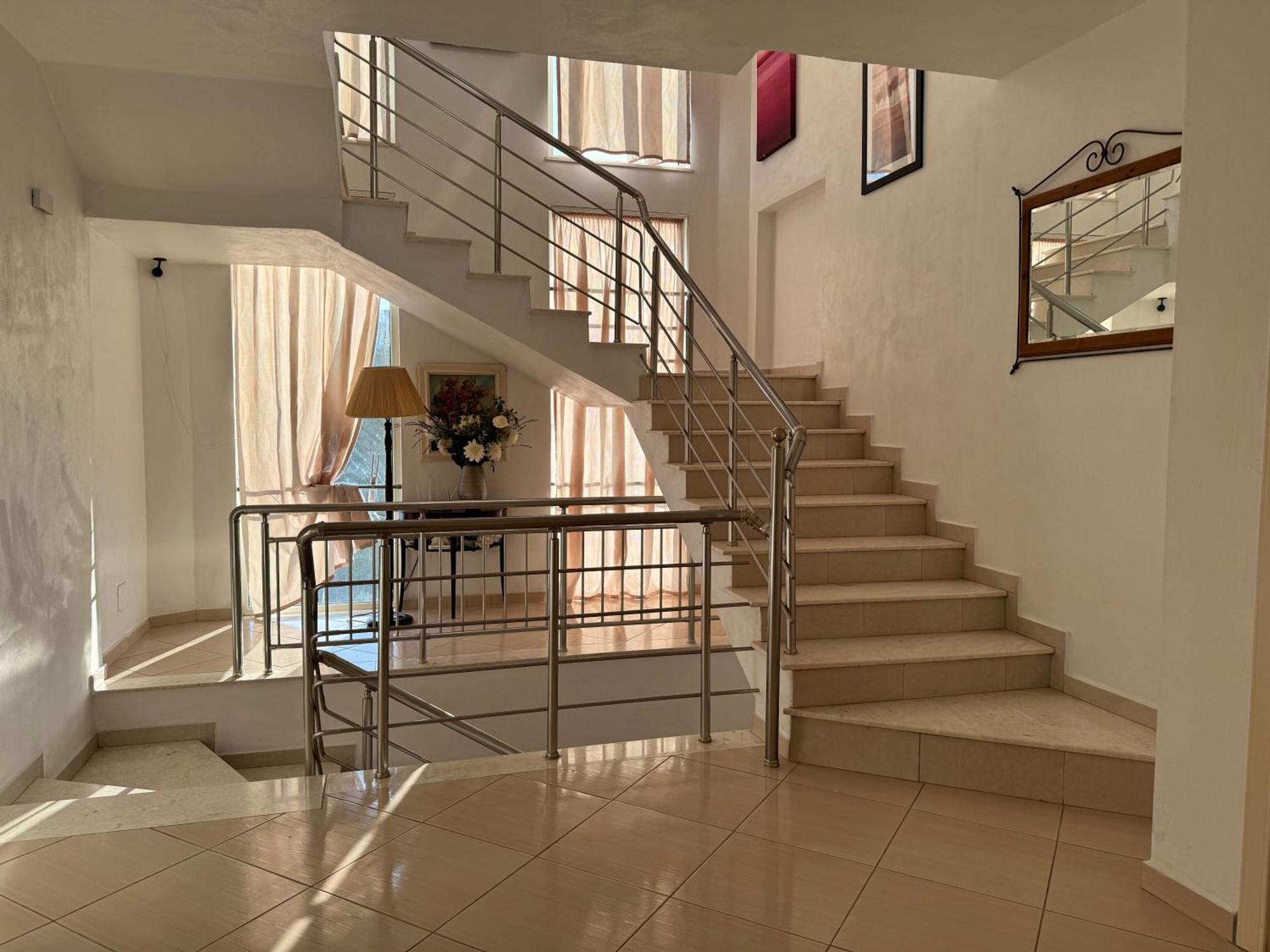 KuneVain Guest House Lezhë Extérieur photo