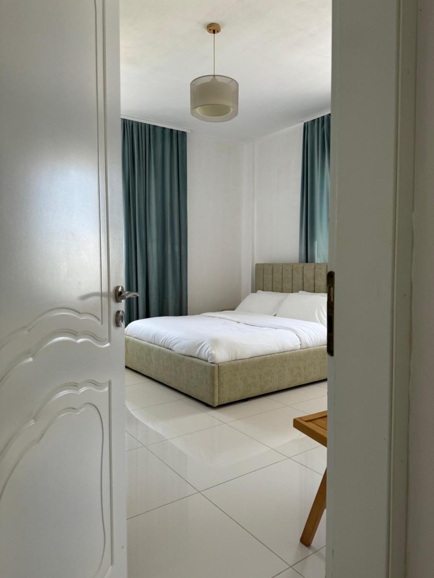 KuneVain Guest House Lezhë Extérieur photo